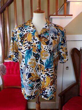 NICOLA Women’s Geometric/Floral Short Sleeve Button-Down Blouses Sz 10